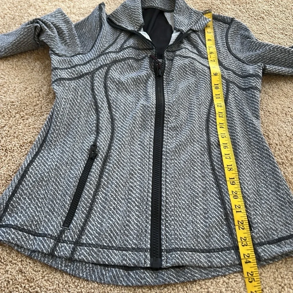 lululemon athletica SZ 10, grey zippered jacket.